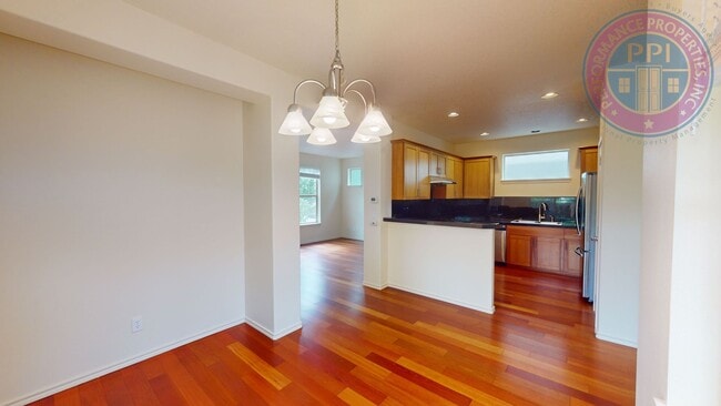 Building Photo - Bethany - Luxury Home, Central Air-Conditioning, Community Pool, Pet Welcome