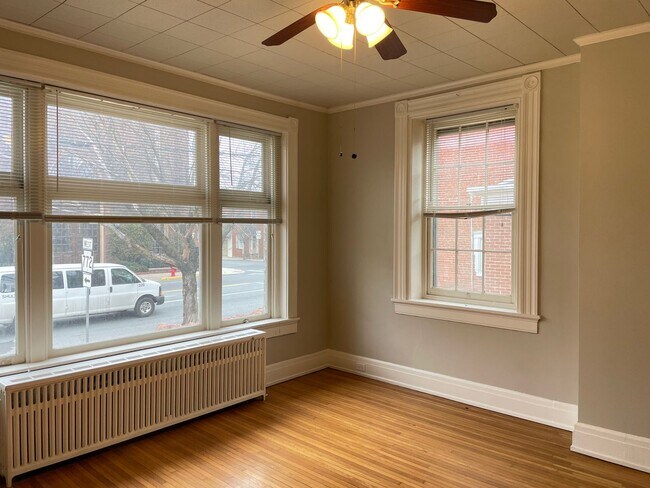 Building Photo - 107 S Broad St