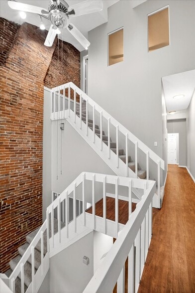 Building Photo - 2350 S 10th St