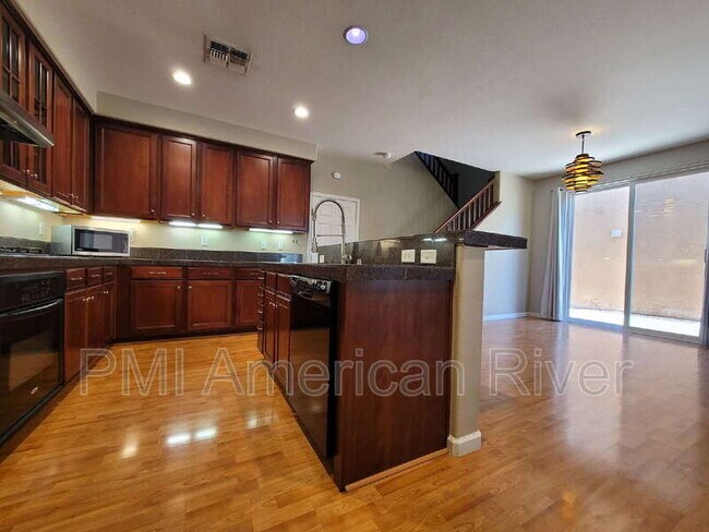 Building Photo - 5421 Noyack Way
