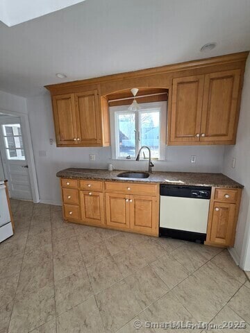 Building Photo - 71 Schiller Rd