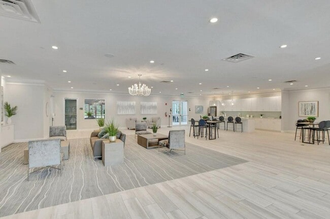 Building Photo - 1067 Rio Ct