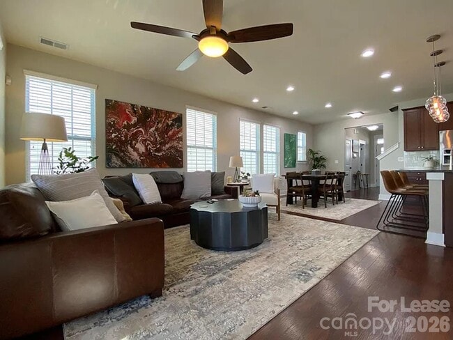 Building Photo - 2410 Woodward Ave