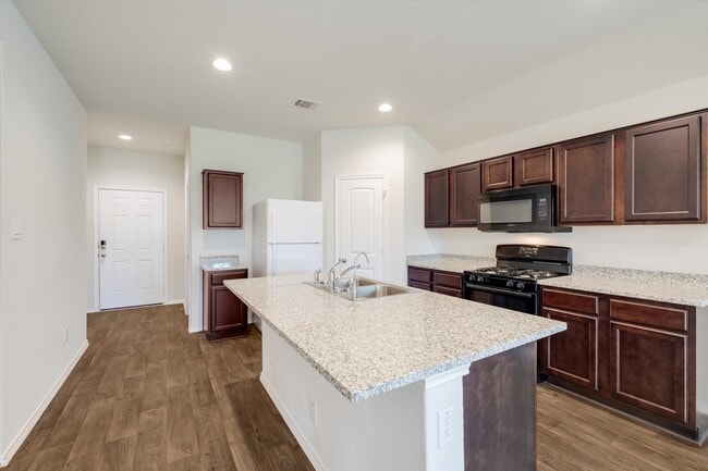 Building Photo - 109 Falco Ln