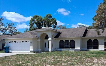 Building Photo - Centrally Located Corner Lot