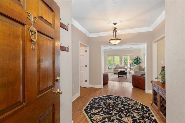Building Photo - 28317 Plantation Dr NE