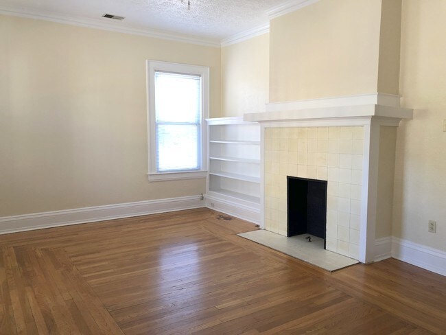 Building Photo - 1637 Quarrier St