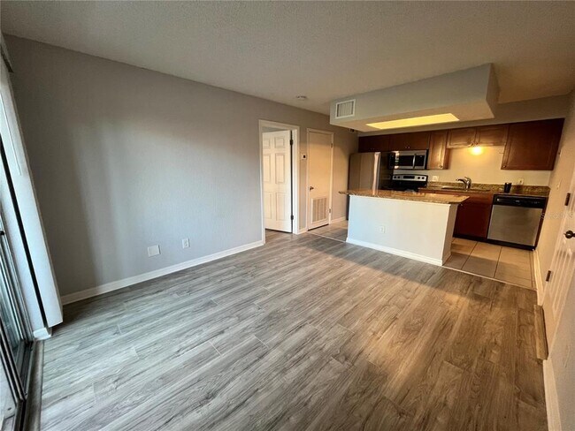 Building Photo - 10200 Gandy Blvd N