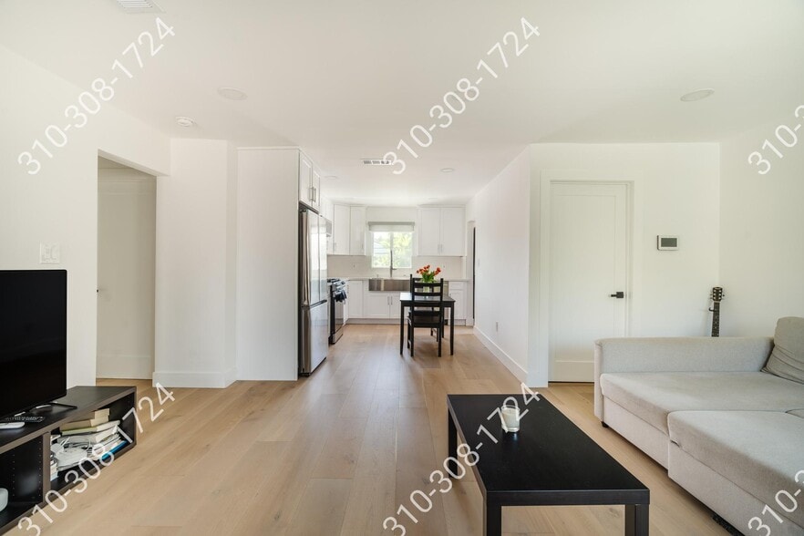 Building Photo - 3023 Glendon Ave