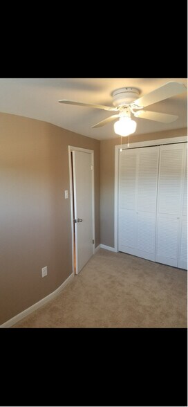 Building Photo - 605 George St