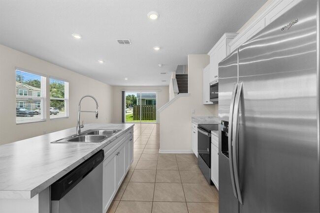 Building Photo - 167 Whispering Brk Dr