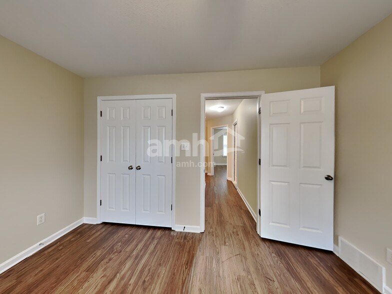 Building Photo - 1166 Havenwood Dr