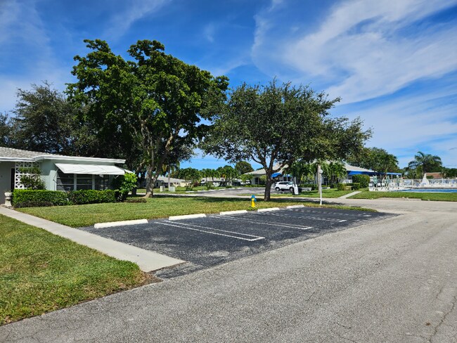 Building Photo - 277 W High Point Ct