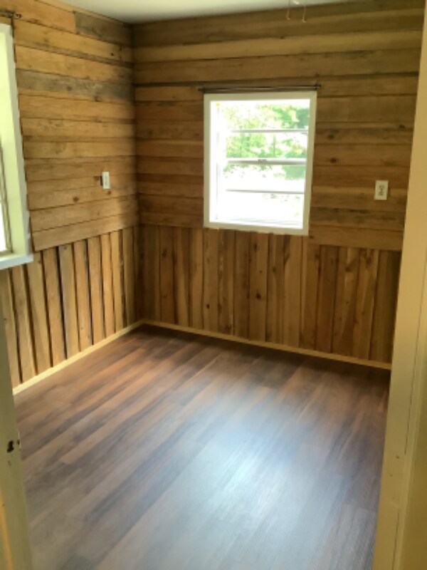 Building Photo - 200 Martin Dr