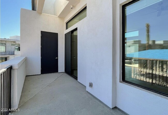 Building Photo - 6060 E Baseline Rd