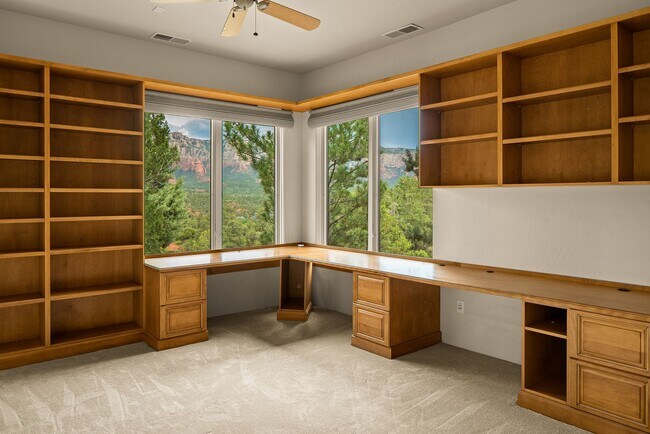 Building Photo - Unfurnished West Sedona Home, 1-year long-...