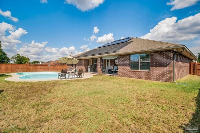 Building Photo - 5202 English Oak Dr