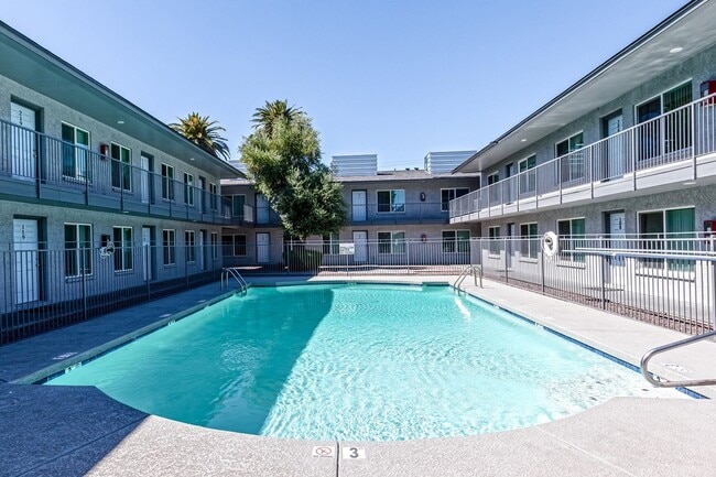 Building Photo - Park Mesa