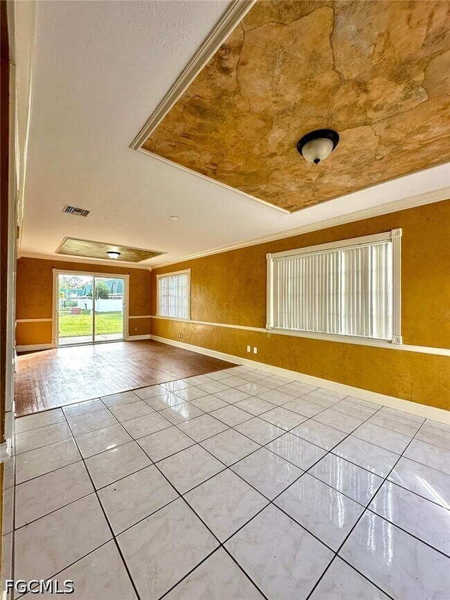 Building Photo - 5826 Whiting Ct