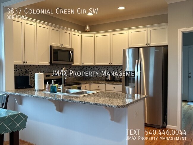 Building Photo - 3837 Colonial Green Cir SW