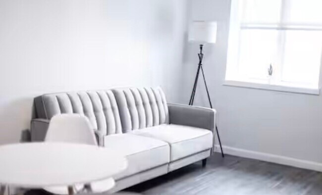 Building Photo - 1505 Commonwealth Ave