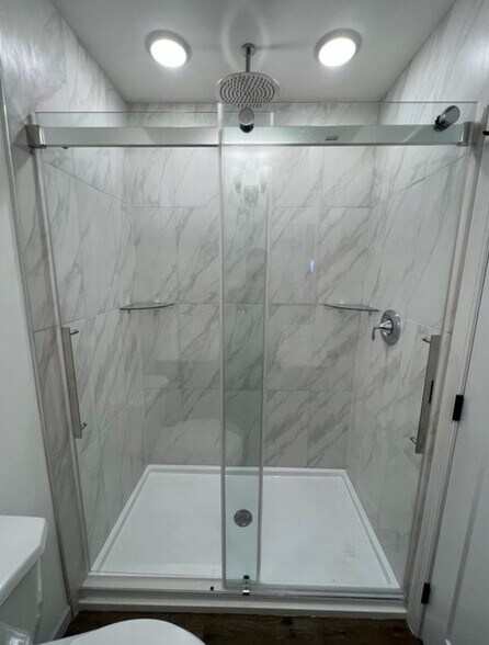 Building Photo - 6688 Bino Rd