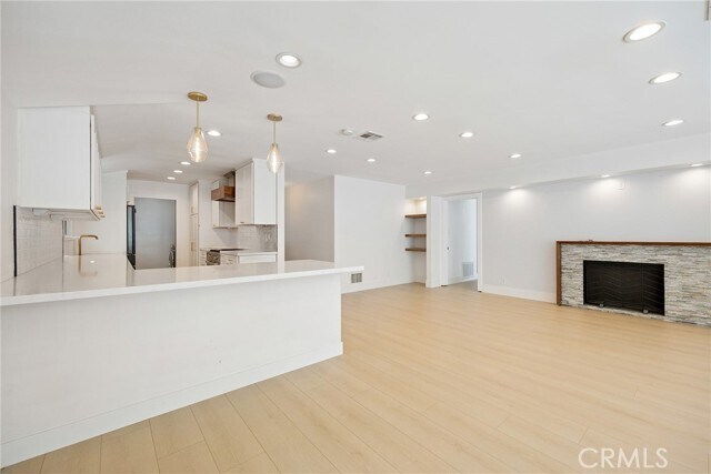 Building Photo - 2900 Overland Ave