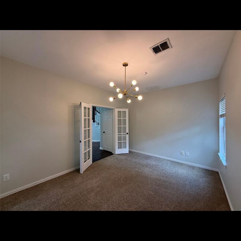 Building Photo - 10700 Jackson Ln