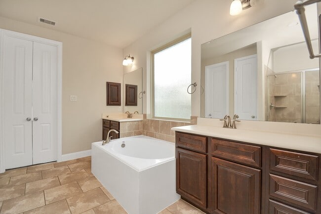 Building Photo - 20311 Bristol Bluff Ln