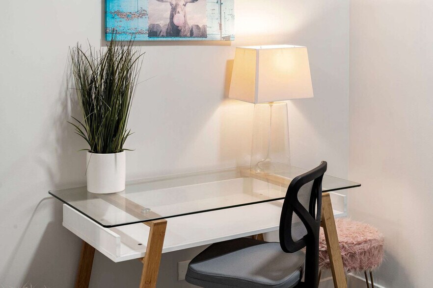 Building Photo - 2207 W 18th St