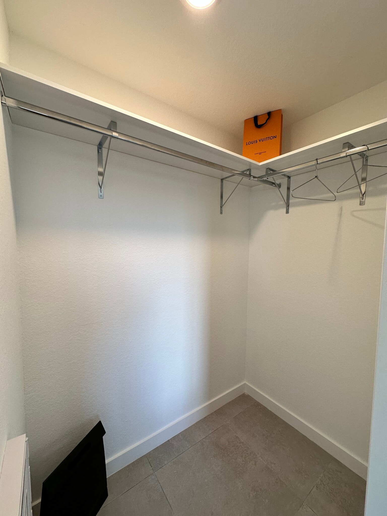 Building Photo - 2212 Dewey St