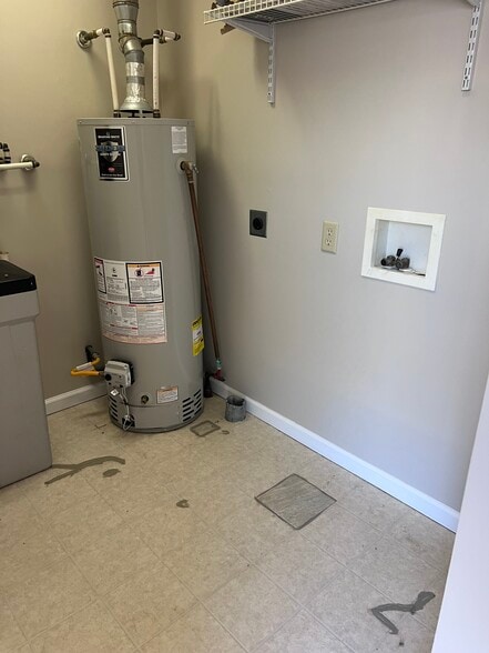 Building Photo - 206 W Mill St