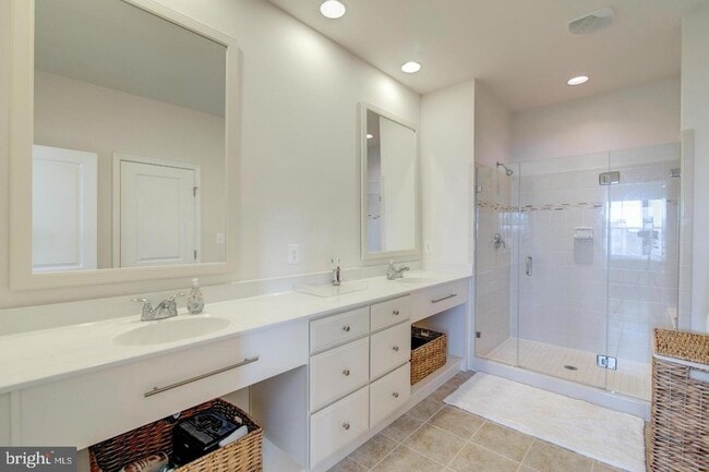 Building Photo - 42261 Riggins Ridge Terrace