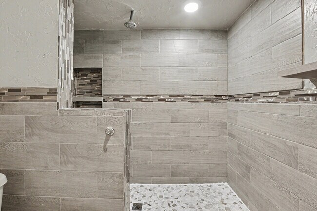 Building Photo - 2236 SW 59th Pl