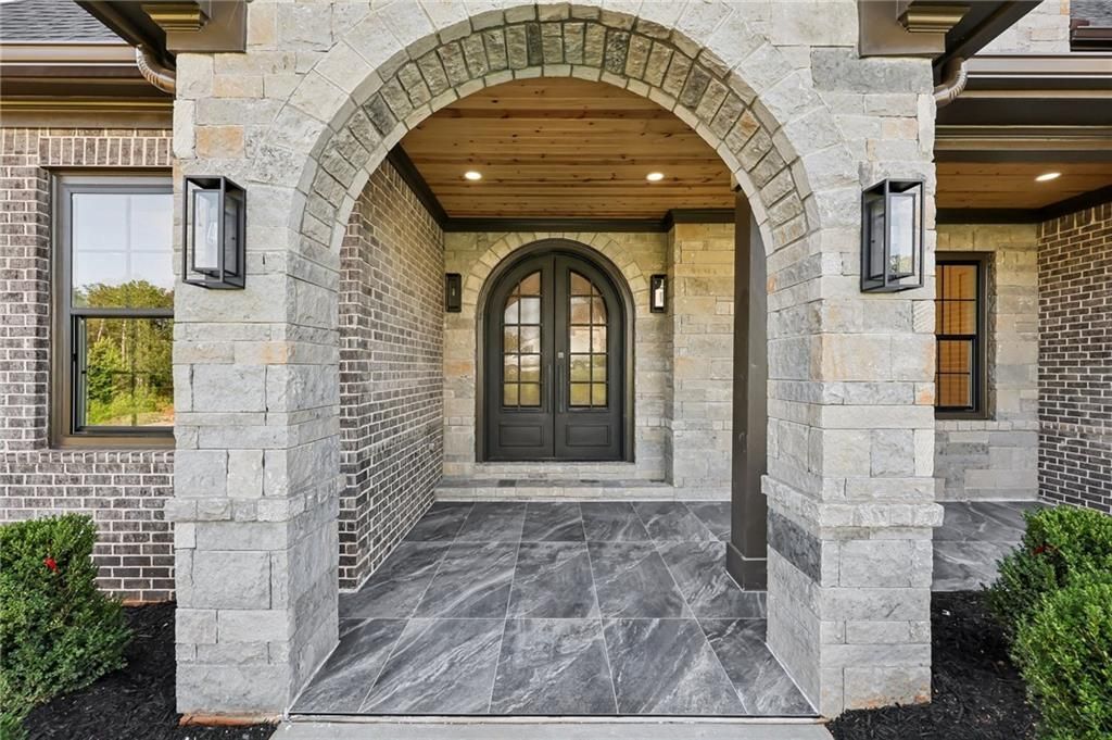 Building Photo - 6222 Bridgewood Dr