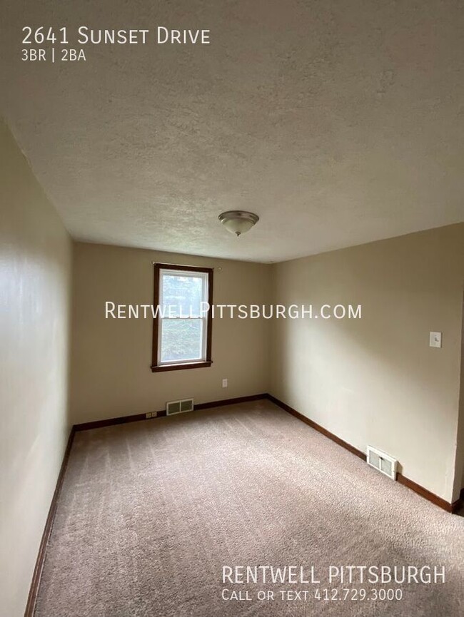 Building Photo - 3 Bedroom Home in West Mifflin