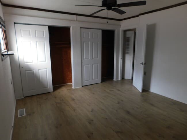 Building Photo - 240 Dogwood Dr