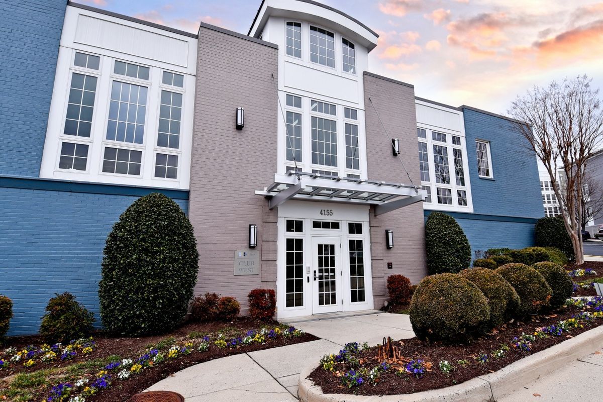 Building Photo - 4179 S Four Mile Run Dr