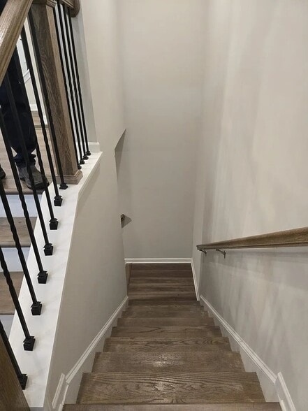 Building Photo - 256 Commons Ave