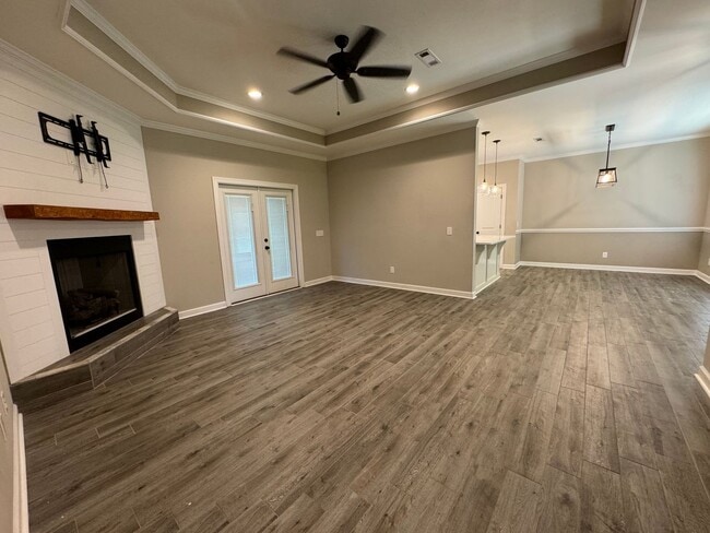 Building Photo - Parrish Place Subdivision!   4 BEDROOMS!!!!