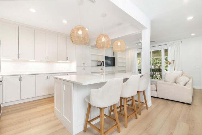 Building Photo - 438 38th St