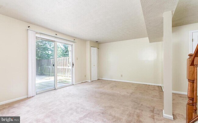 Building Photo - 6707 Ammendale Way