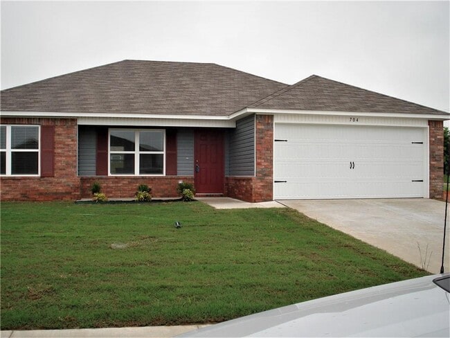 Primary Photo - 704 NW 70th Ave
