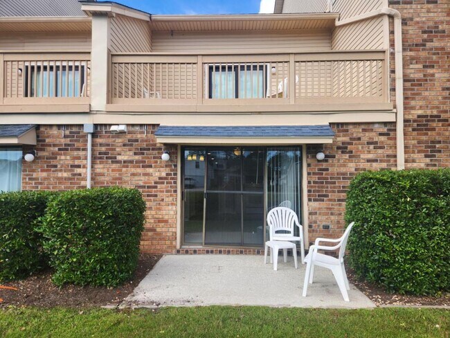 Building Photo - 205 Double Eagle Dr