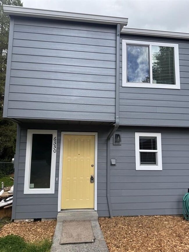Building Photo - 6552 SW 192nd Ave