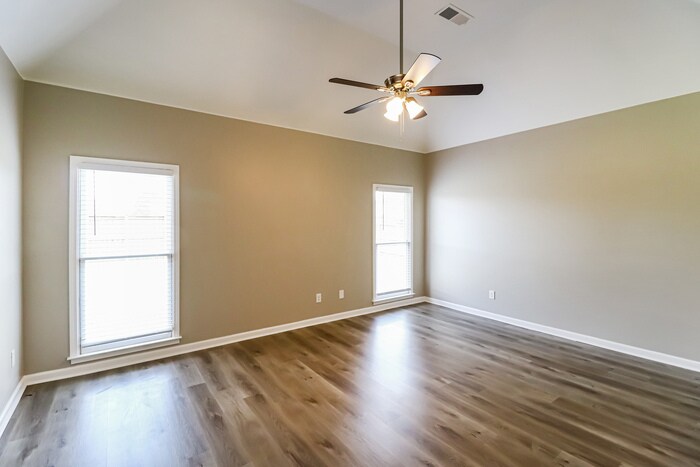 Building Photo - 5036 Devan Woods Cove