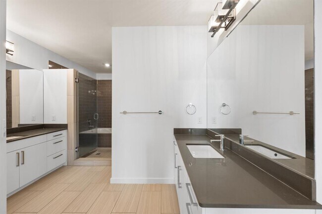 Building Photo - 3600 S Lamar Blvd