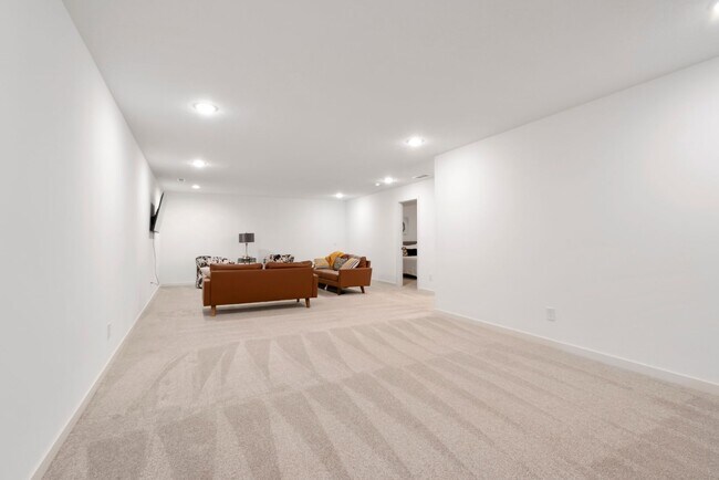 Building Photo - 116 Axlewood Dr