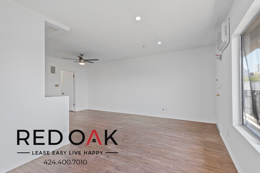 Building Photo - 1051 N Gardner St