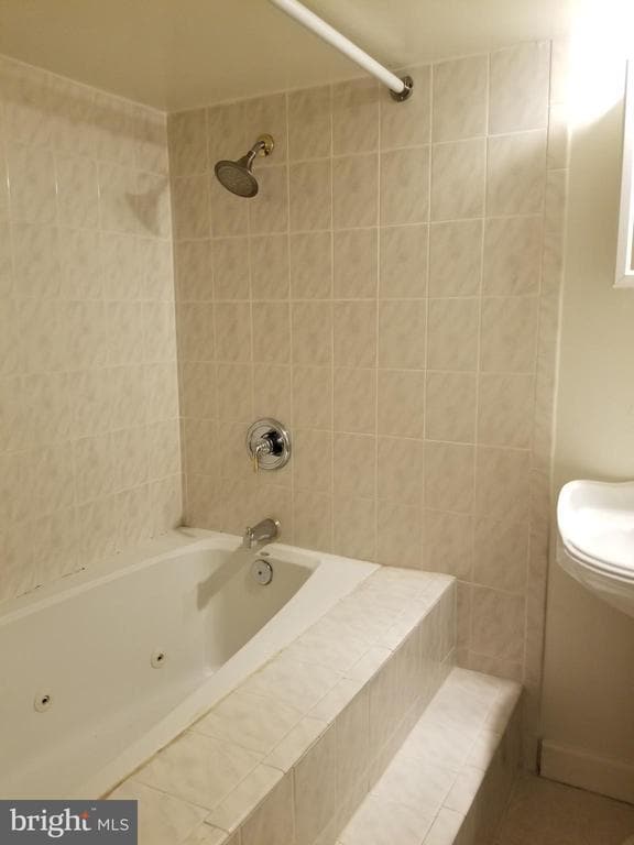 Building Photo - 5467 Lighthouse Ln
